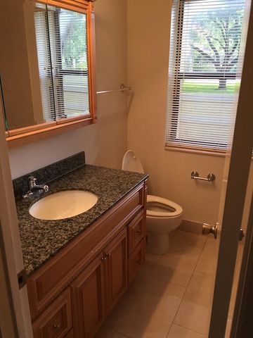 9801 NW 1st Court 9801, Plantation, FL 33324