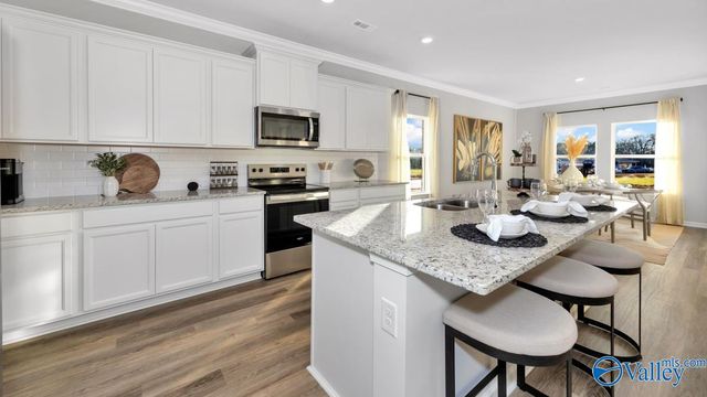 299 Wraywood Road, Huntsville, AL 35810