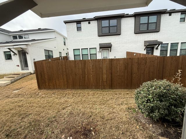 1108 Bowie Drive, Lewisville, TX 75077