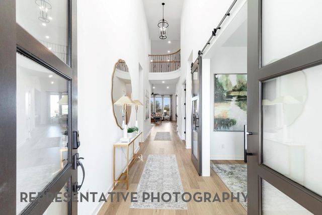 129 Las Posas DR, Liberty Hill, TX 78642