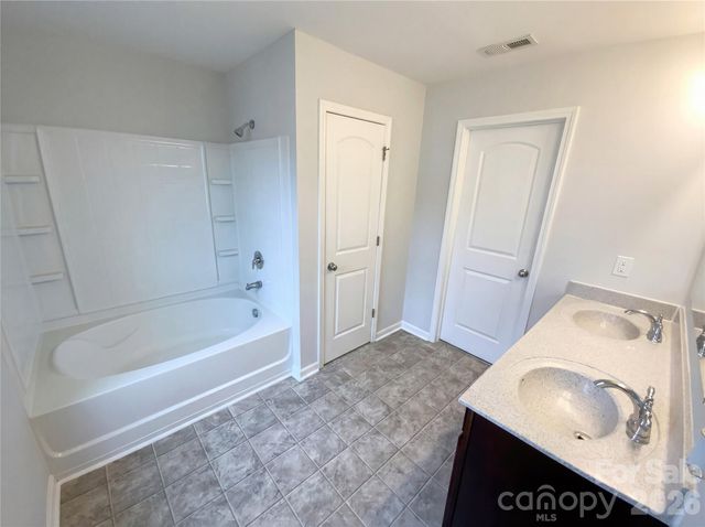 5633 Barclay Court, Fort Mill, SC 29707