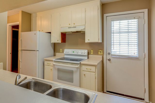 802 Rachels Vw, Hermitage, TN 37076