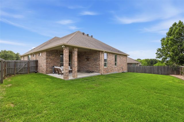2305 Ralston Creek CT, Brenham, TX 77833