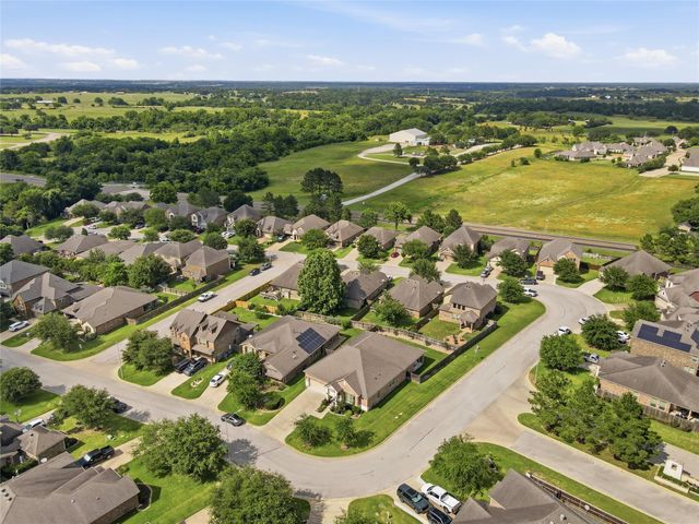 2305 Ralston Creek CT, Brenham, TX 77833