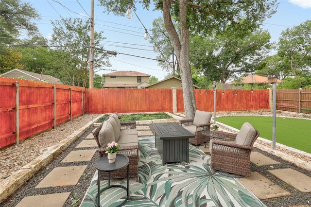 1709 Mohle DR, Austin, TX 78703