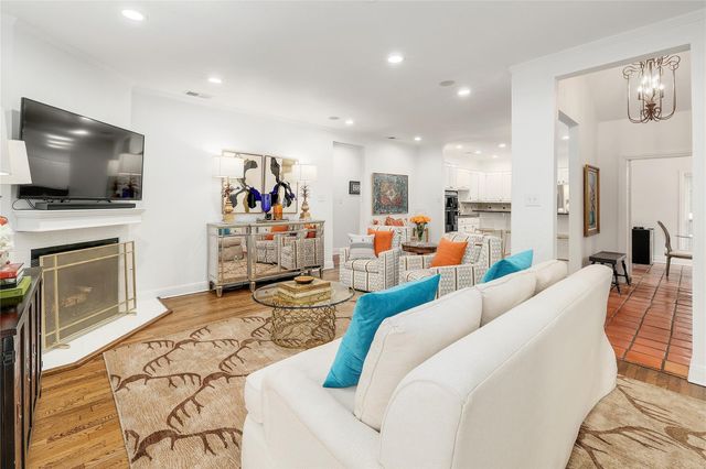 1709 Mohle DR, Austin, TX 78703