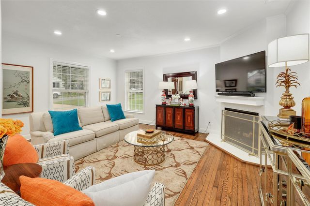 1709 Mohle DR, Austin, TX 78703