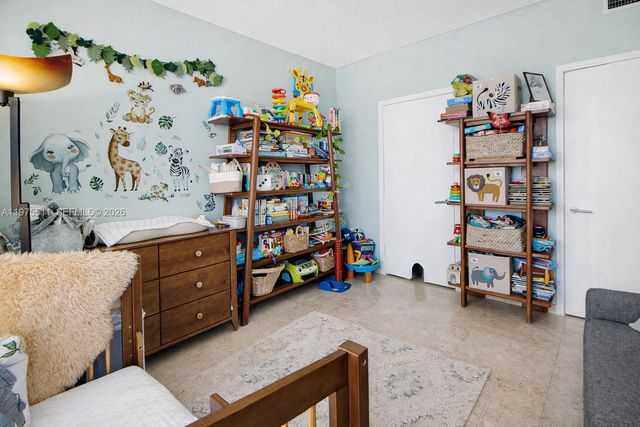 68 SE 6th St 2612, Miami, FL 33131