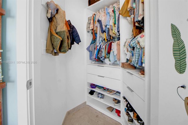 68 SE 6th St 2612, Miami, FL 33131