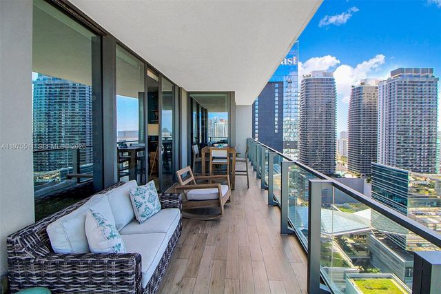 68 SE 6th St 2612, Miami, FL 33131