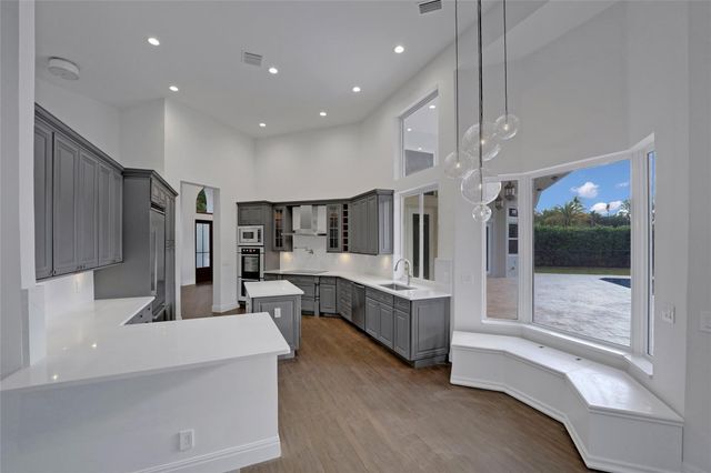 7811 E Upper Ridge Drive, Parkland, FL 33067