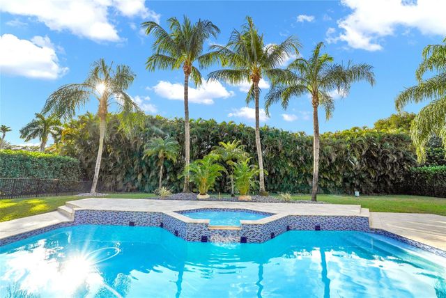 7811 E Upper Ridge Drive, Parkland, FL 33067