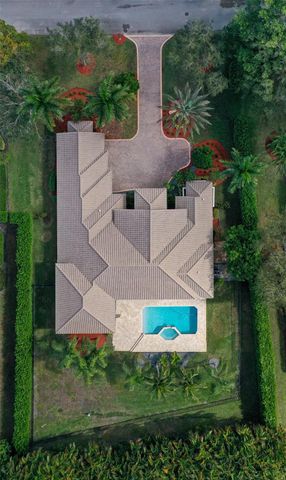 7811 E Upper Ridge Drive, Parkland, FL 33067
