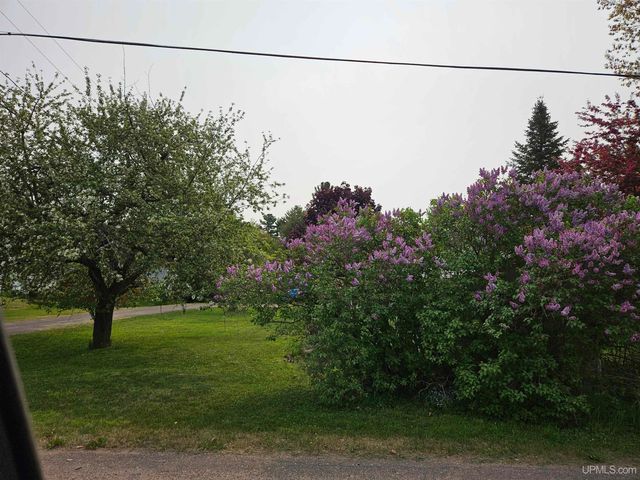 505 Pennsylvania Avenue, Ontonagon, MI 49953