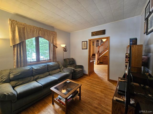 505 Pennsylvania Avenue, Ontonagon, MI 49953