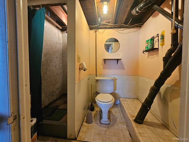 505 Pennsylvania Avenue, Ontonagon, MI 49953