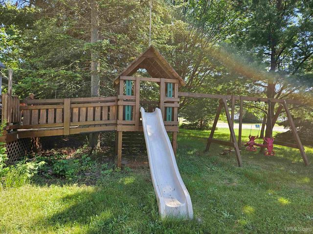 505 Pennsylvania Avenue, Ontonagon, MI 49953