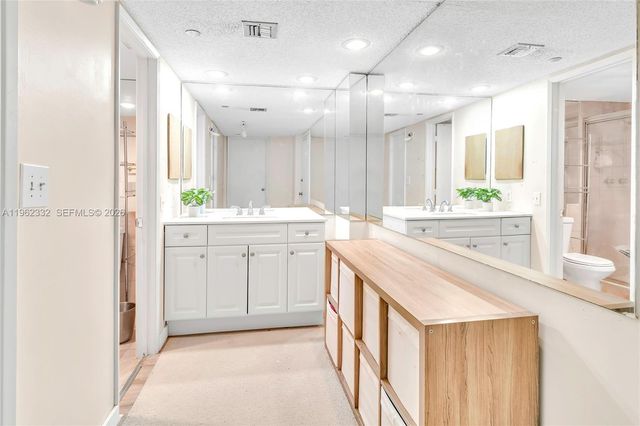 3510 Oaks Way 408, Pompano Beach, FL 33069