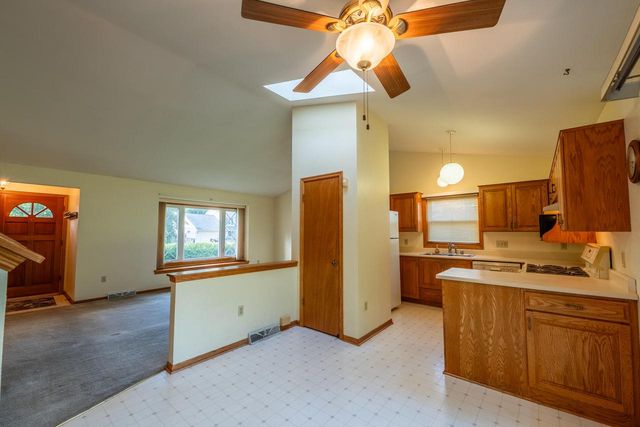 9601 W Darnel AVENUE, Milwaukee, WI 53224