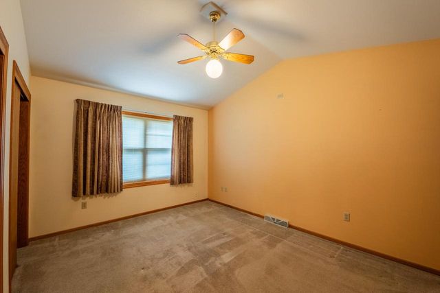 9601 W Darnel AVENUE, Milwaukee, WI 53224