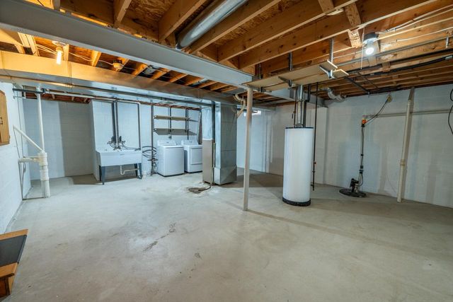 9601 W Darnel AVENUE, Milwaukee, WI 53224