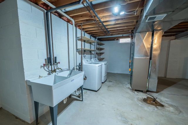 9601 W Darnel AVENUE, Milwaukee, WI 53224