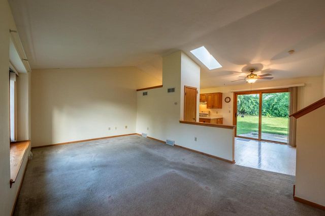 9601 W Darnel AVENUE, Milwaukee, WI 53224