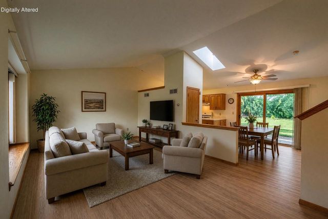 9601 W Darnel AVENUE, Milwaukee, WI 53224