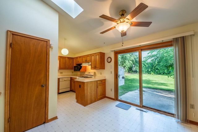 9601 W Darnel AVENUE, Milwaukee, WI 53224