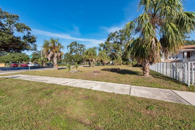 2459 25TH AVENUE S, St Petersburg, FL 33712