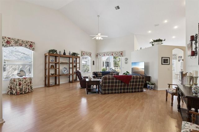 295 MARSH LANDING CIRCLE 30, Debary, FL 32713