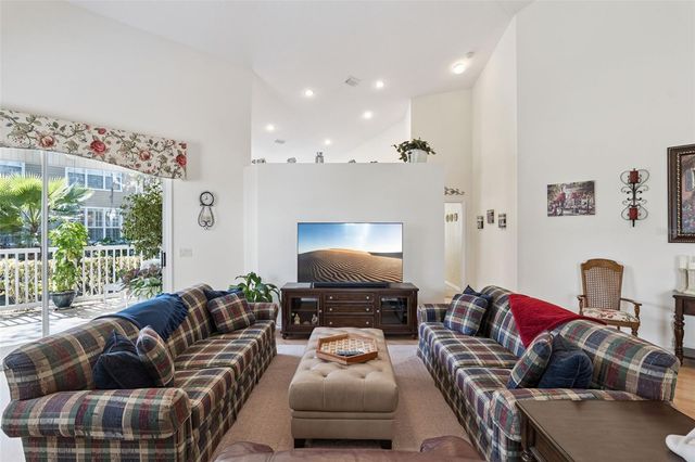 295 MARSH LANDING CIRCLE 30, Debary, FL 32713