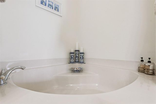 295 MARSH LANDING CIRCLE 30, Debary, FL 32713