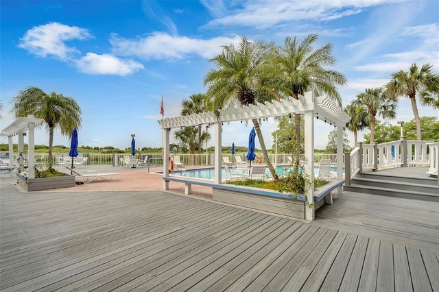 295 MARSH LANDING CIRCLE 30, Debary, FL 32713