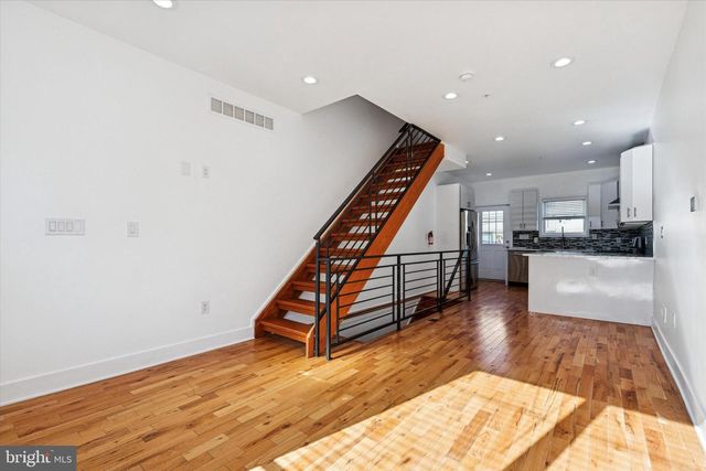 2127 CROSS ST, Philadelphia, PA 19146