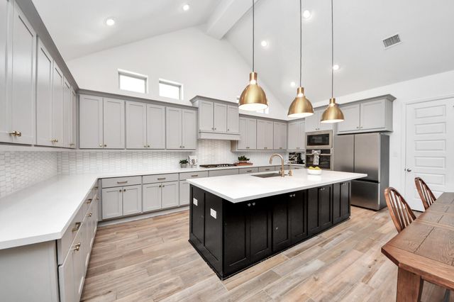 17531 Shoebutton, Conroe, TX 77385