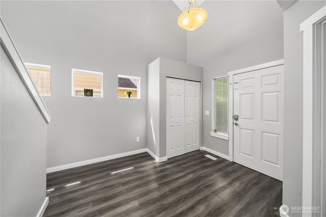 7249 Radius Loop SE, Lacey, WA 98513