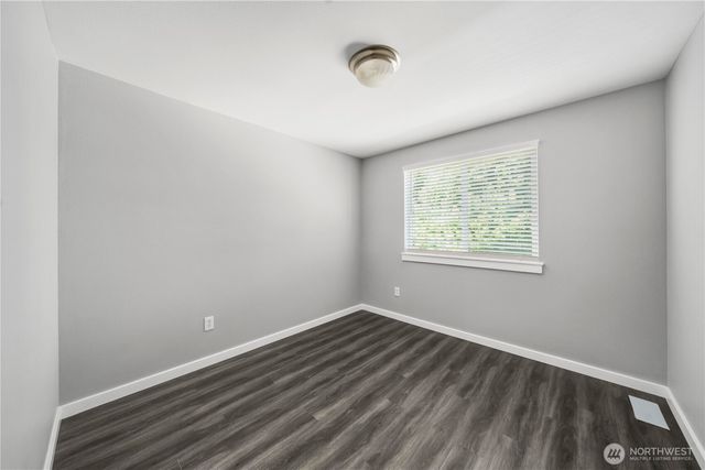 7249 Radius Loop SE, Lacey, WA 98513