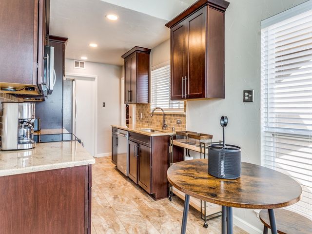 531 Josephine Street, Dallas, TX 75246