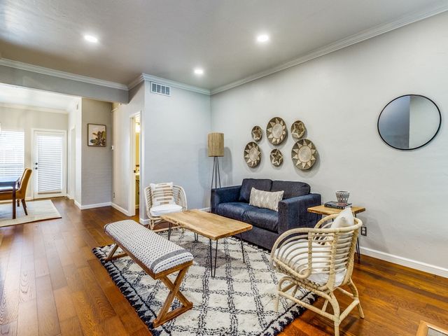 531 Josephine Street, Dallas, TX 75246