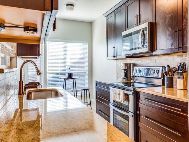 531 Josephine Street, Dallas, TX 75246