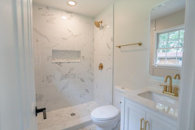 412 Tulip Drive, Walterboro, SC 29488