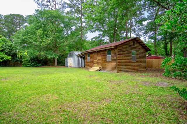 412 Tulip Drive, Walterboro, SC 29488