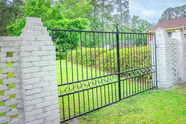 412 Tulip Drive, Walterboro, SC 29488