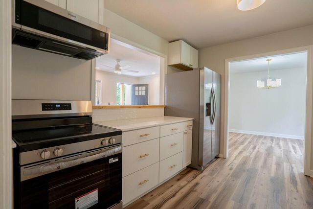 412 Tulip Drive, Walterboro, SC 29488