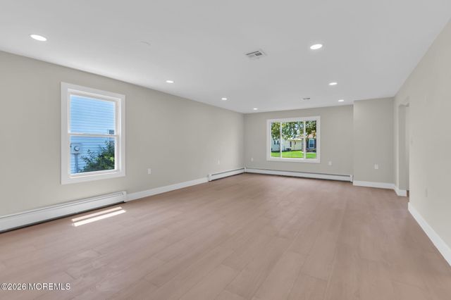 101 Mansfield Drive, Brick, NJ 08724