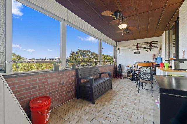 661 NE 195th St 408, Miami, FL 33179