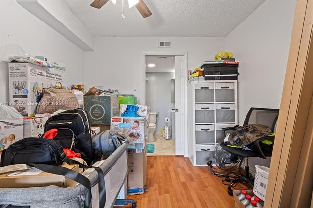 661 NE 195th St 408, Miami, FL 33179