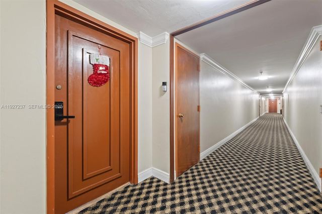 661 NE 195th St 408, Miami, FL 33179