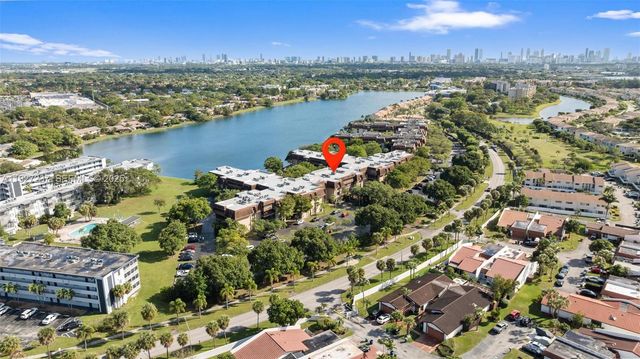 661 NE 195th St 408, Miami, FL 33179